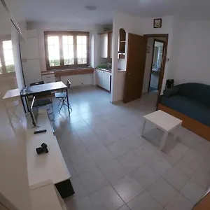 https://casa-cri-cambiago.it-lombardy.com